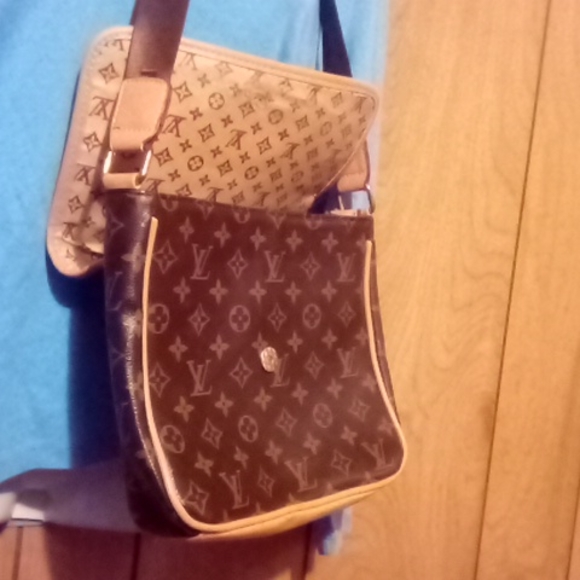 Vintage crossbody shoulder bag - Picture 8 of 14